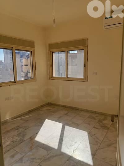 Apartment For Rent in Ain El Tineh شقة للايجار في عين التينة