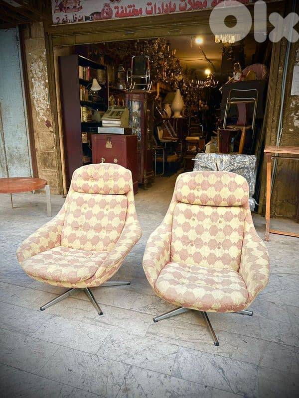 Mid-century lounge chairs,  swivel chairs 1970's 0