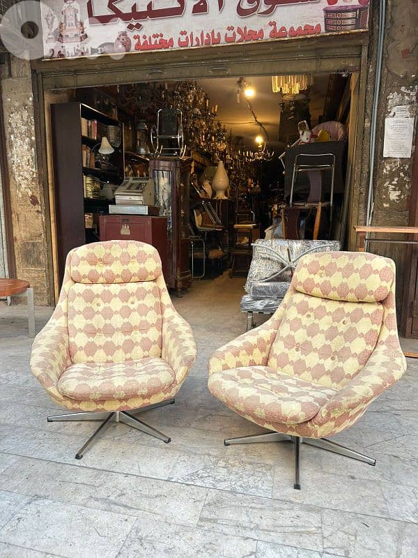 Mid-century lounge chairs,  swivel chairs 1970's 1