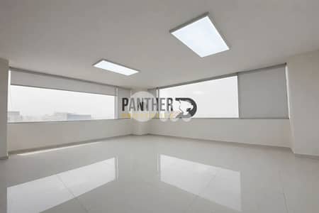 High End Office Prime Location Antelias Ref#CA122مكتب راقٍ موقع مميزأ
