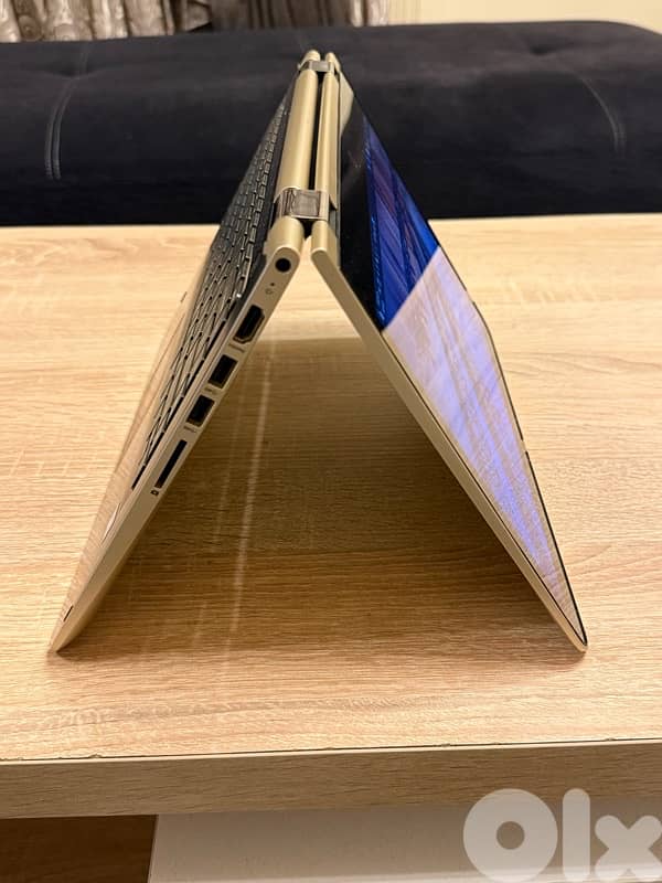 LAPTOP HP CORE I3 8RAM 512SSD TOUCH SCREEN 3