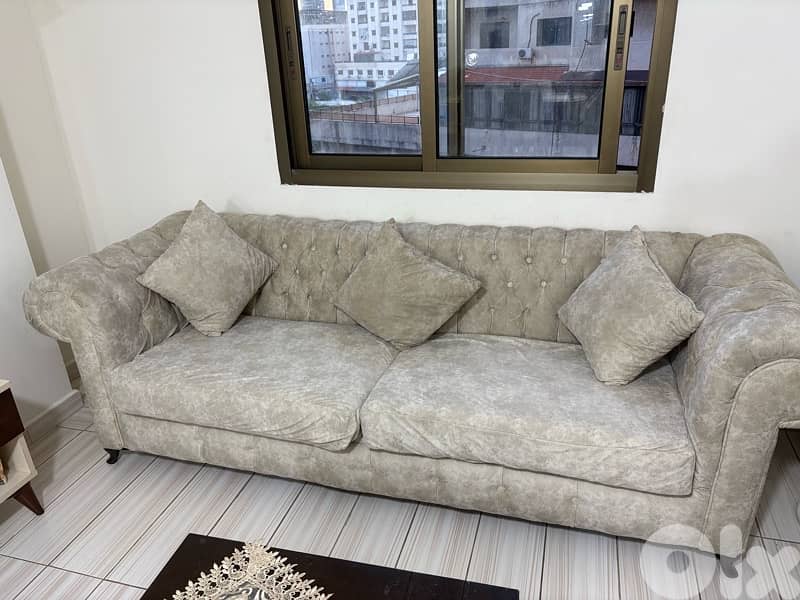 salon like new ma3 tawlit nos b 500$ 0