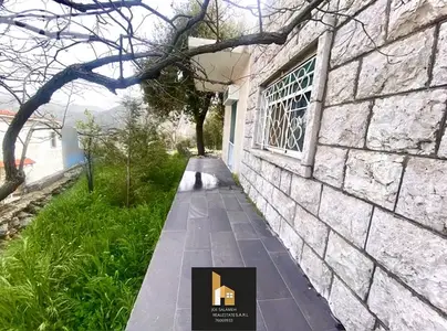 Stand Alone 200m2 for sale in Feytroun built on 580m2 Land/فيطرون