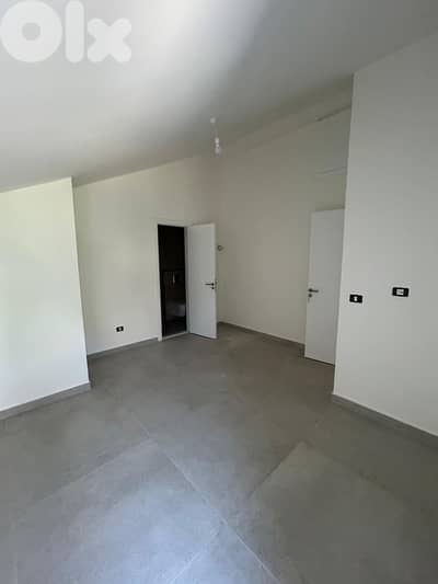 Rooftop For Sale in Fanar -روف توب للبيع في الفنار