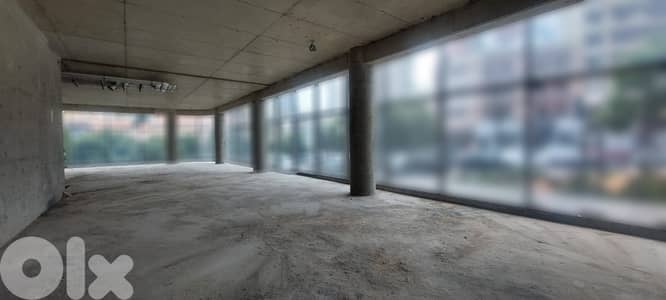Spacious Showroom for Rent in Fiyadiye صالة عرض واسعة للإيجار
