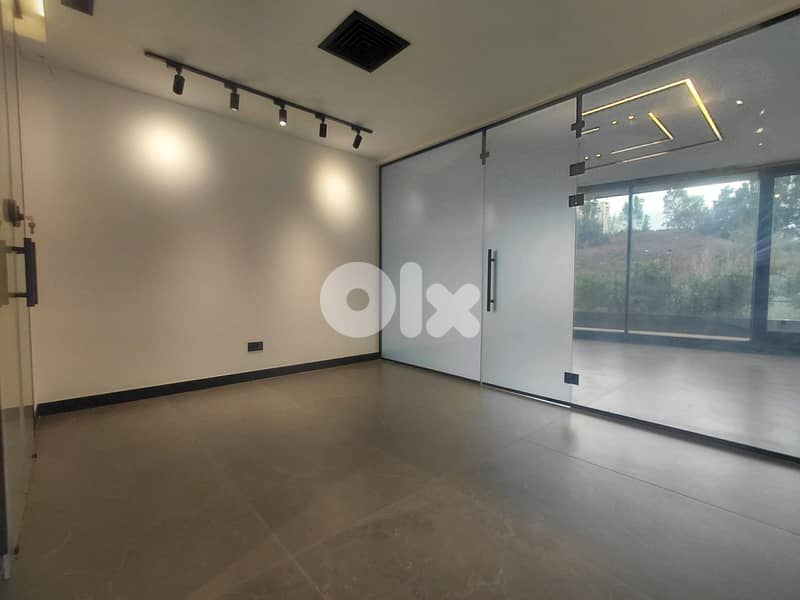 Office for rent in Sioufi 0