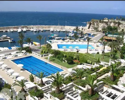 كابين للايجار في طبرجا 15متر Cabin for rent in Tabarja 15sqm
