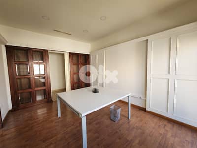 OFFICE IN BADARO FOR RENT MQSA06