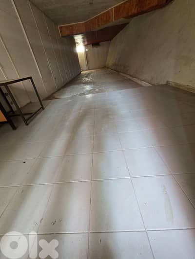 Prime Location 130 sqm Warehouse for sale in Naccache