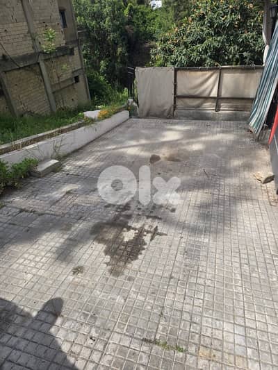 Prime Location 130 sqm Warehouse for sale in Naccache