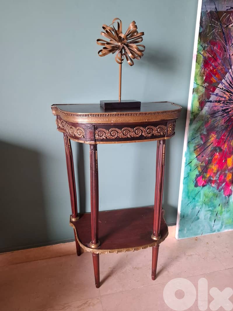 real vintage side table with brass details 0