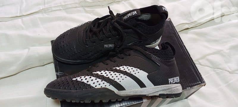 football shoes 0