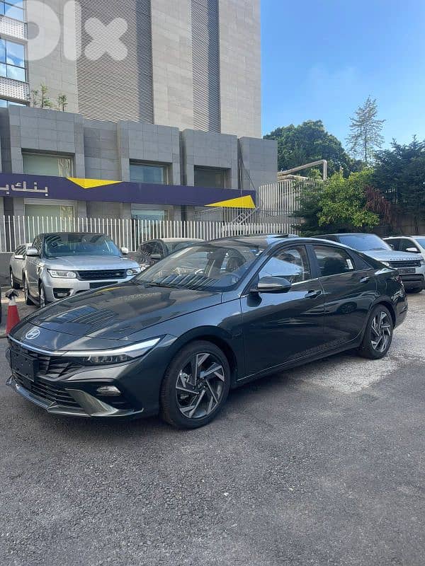 Hyundai Elantra 2025 zero 0