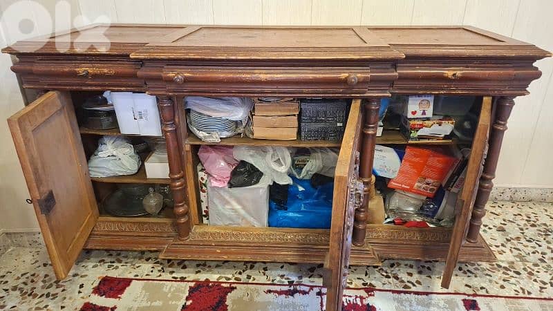 antique dressoir 2