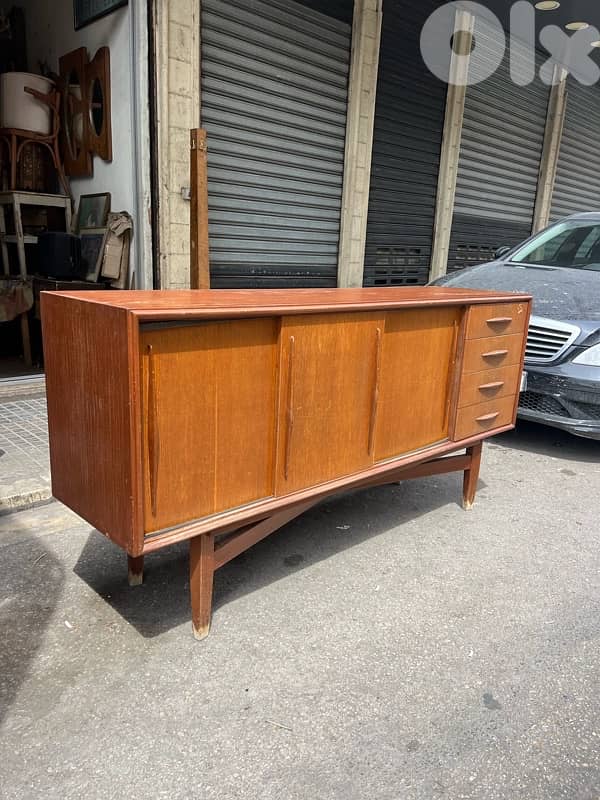 vintage danish teak sideboard with beautiful grain and warm mid centur 1