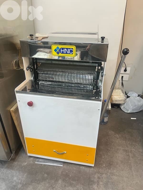 Brand new excellent condition bakery equipment for breads pizza 4
