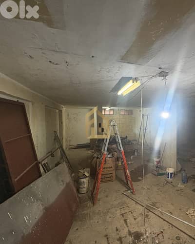Warehouse for sale in Corniche El Mazraa HN340 مستودع  للبيع في كورنيش