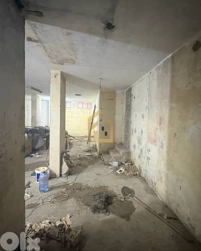 Warehouse for sale in Corniche El Mazraa HN340 مستودع  للبيع في كورنيش