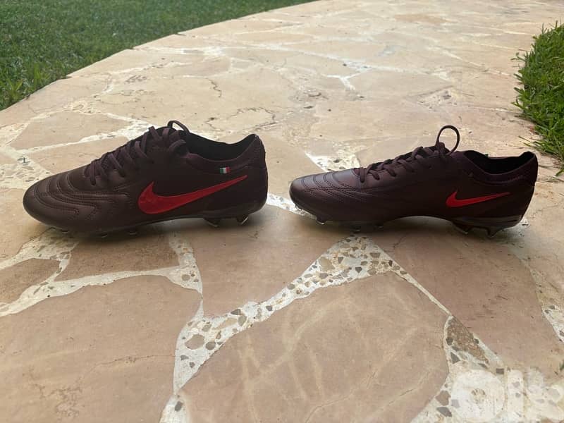 Teimpo Legend 10 LUXE Elite Maroon - FG 2