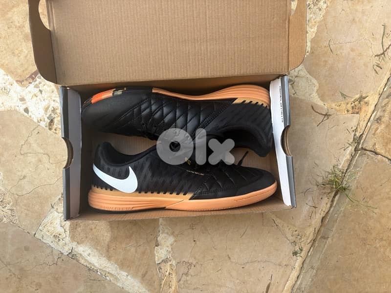 Lunar Gato 2 Black/Peach Futsal - IC 0