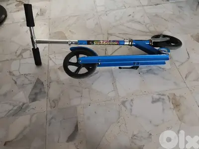 KIDS SCOOTER SUPER CLEAN