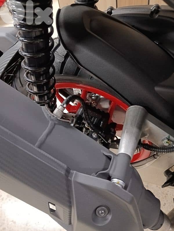 Aprilia SR 200GT 2026 Abs Traction Control water-cooled full led 11