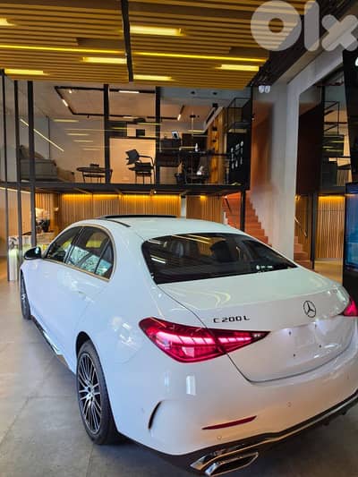 Mercedes-Benz C-Class 2025