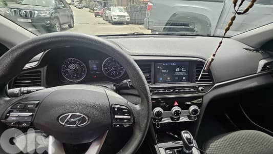 Hyundai Elantra 2019