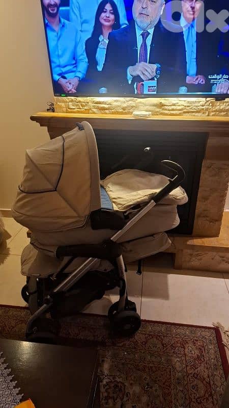 full set baby car seat and strokers 4