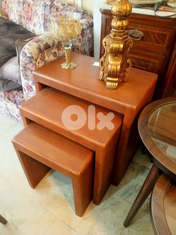Indonesian set of tables 0