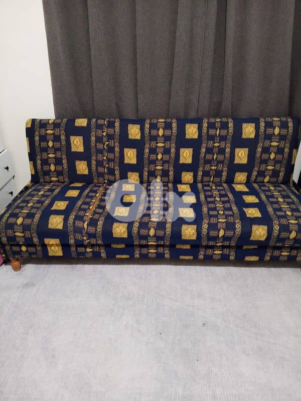 like new sofa 0