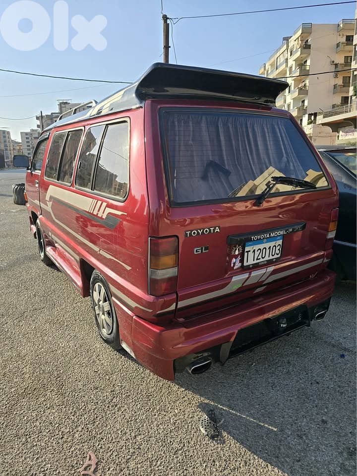 Toyota 1988 8