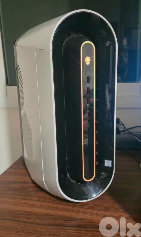 Alienware Aurora R9 Gaming PC — RTX 3060 12GB — i7 9700K 0