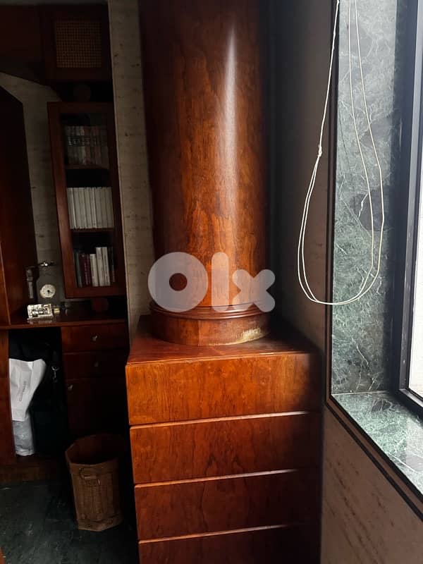bar cabinet display 0