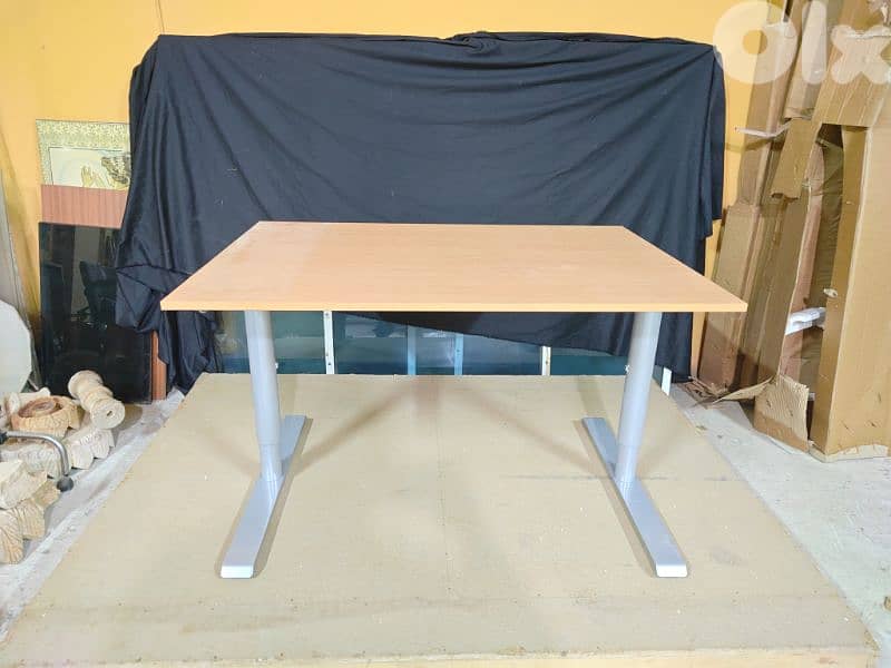 Standard work office desk 0