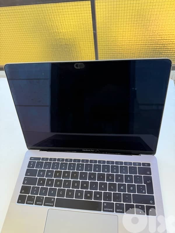 laptop macbook pro 2017 13inch 3
