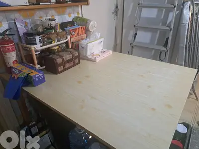 Kitchen Table / طاولة خشب للمطبخ
