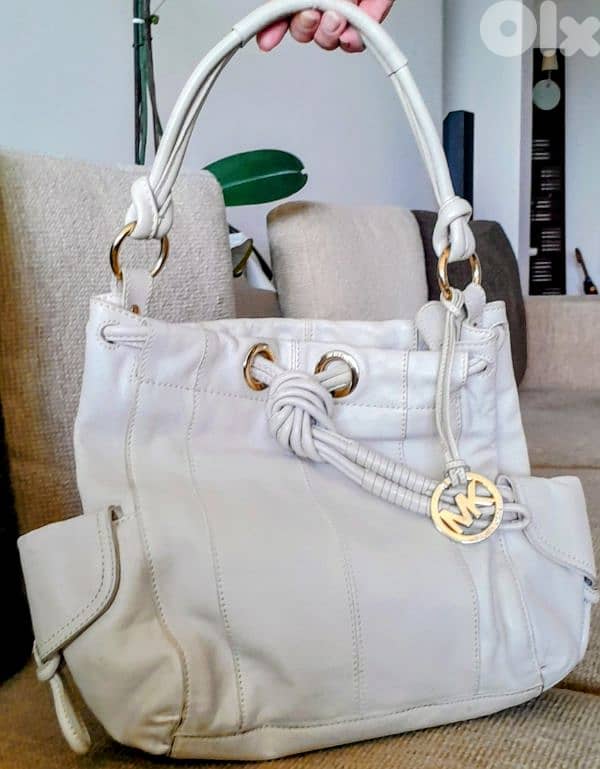 Leather handbag 0