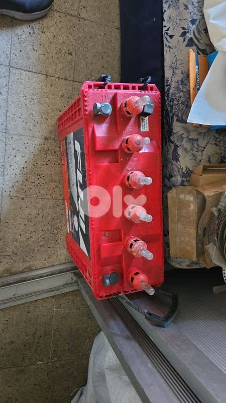 4 acid batteries used for 6 month + inverter 1