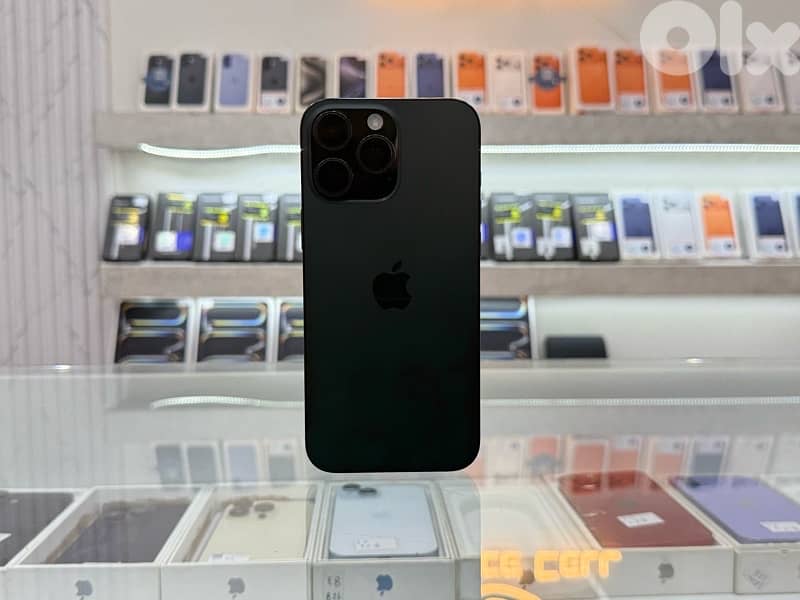 IPhone 16 pro max 256 Gb  Only one piece in excellent condition 0