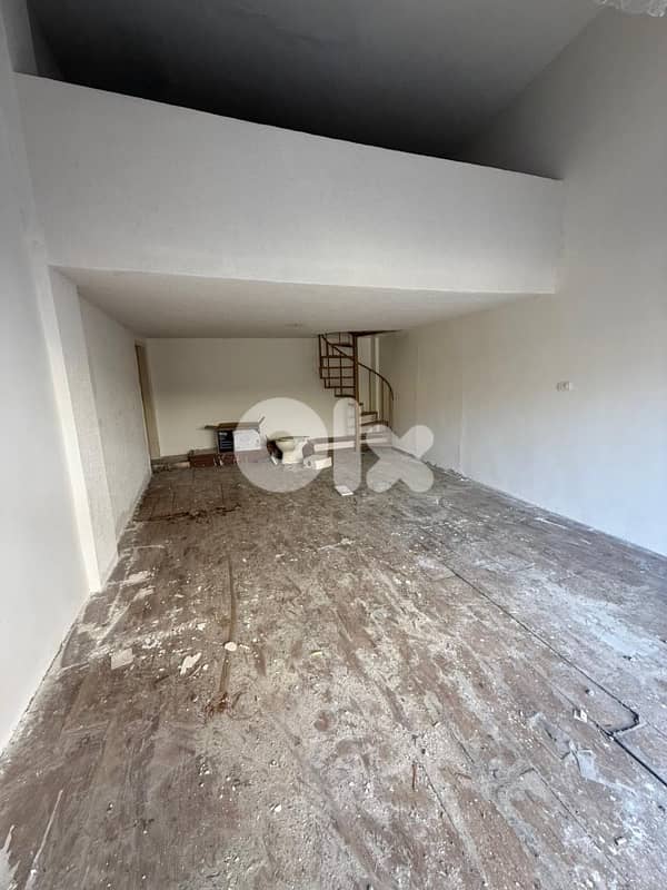 shop for rent in prime location 0