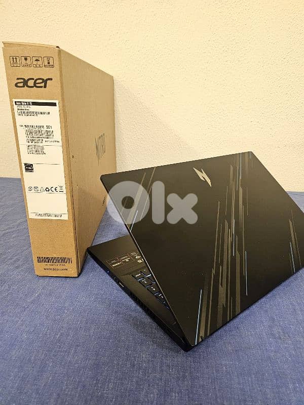 core i9-13900H with box 32-1TB rtx 4050 6GB used 2days acer nitro 8