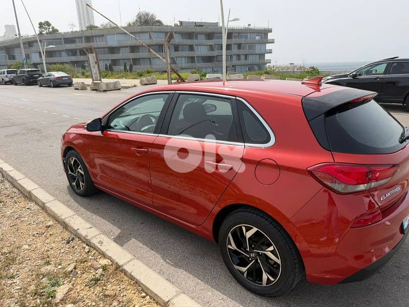 Hyundai Elantra GT 2018 0