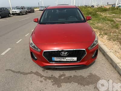 Hyundai Elantra GT 2018