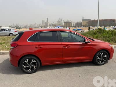 Hyundai Elantra GT 2018