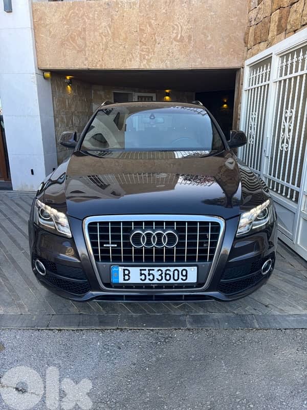 Audi Q5 2.0T Quattro S-Line – Company Source 0