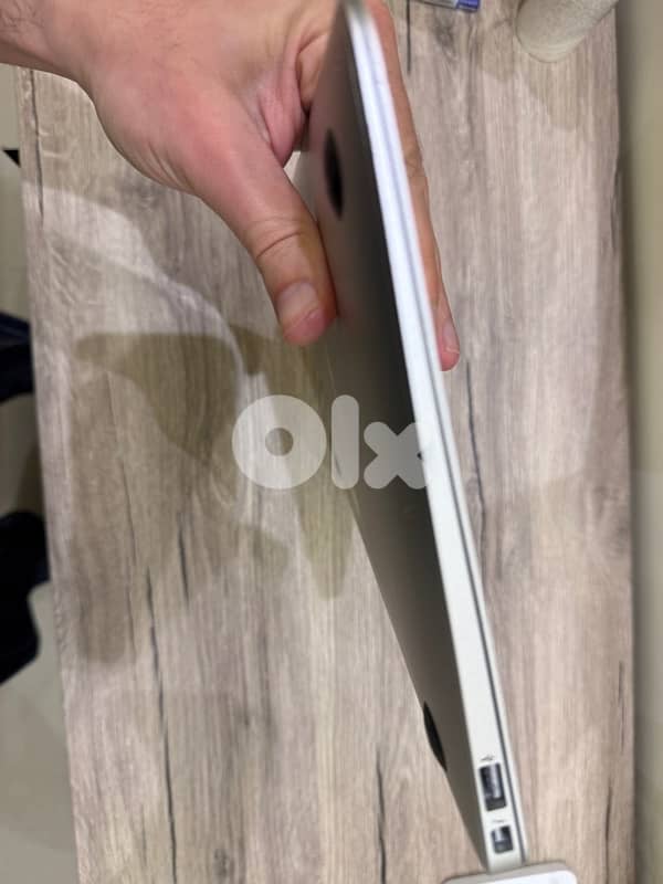 Macbook Air 2014 11 Inch Core I5 128GB 4GB Ram With Charger 6