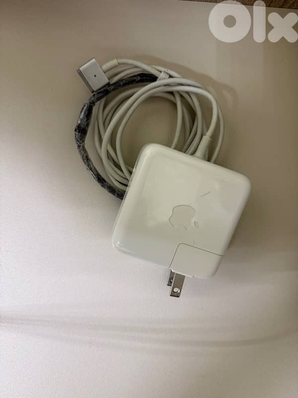 Macbook Air 2014 11 Inch Core I5 128GB 4GB Ram With Charger 7