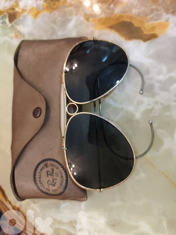 vintage Bausch & Lomb Ray-Ban Shooter aviator sunglasses. 0