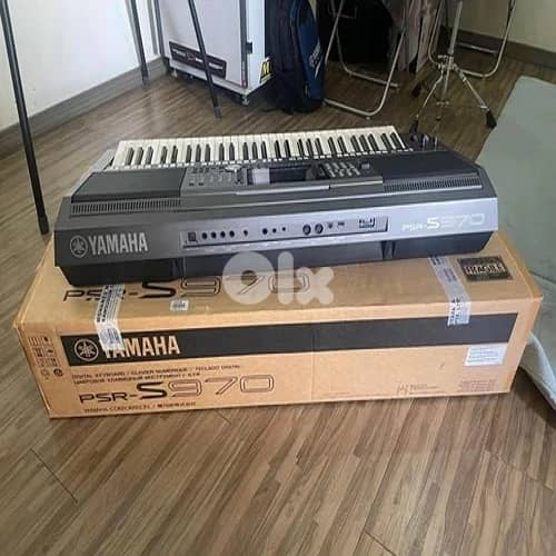 Yamaha PSR-S970 digital arranger workstation keyboard. 0